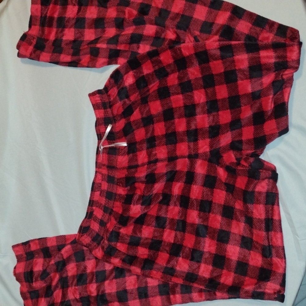 Extra soft plush lightweight plaid sleep pants